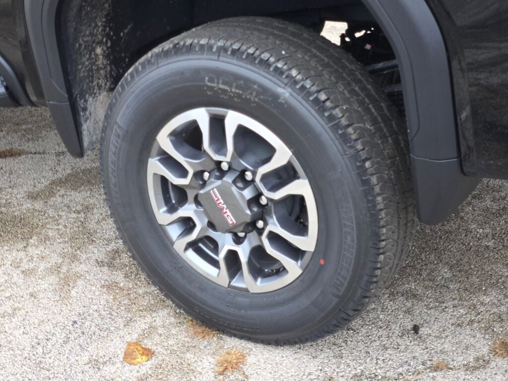 New 2026 GMC Sierra 3500 SLT w/ SLT Premium Package image 17