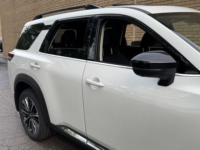 New 2026 Nissan Pathfinder Platinum AWD/4WD image 6