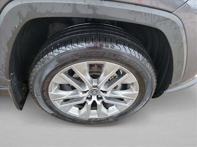 Used 2024 Toyota RAV4 XLE Premium w/ Weather Package FWD image 10