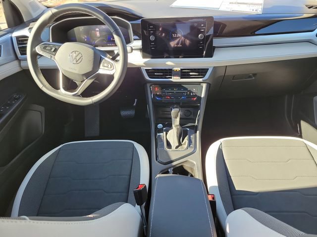 New 2026 Volkswagen Taos SE FWD image 15