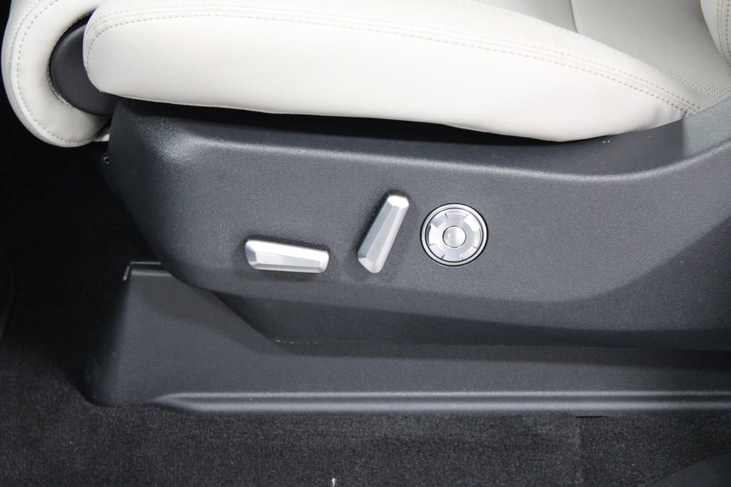 New 2026 Lincoln Navigator Reserve AWD/4WD image 22