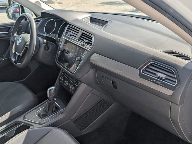 Certified 2020 Volkswagen Tiguan SE image 18