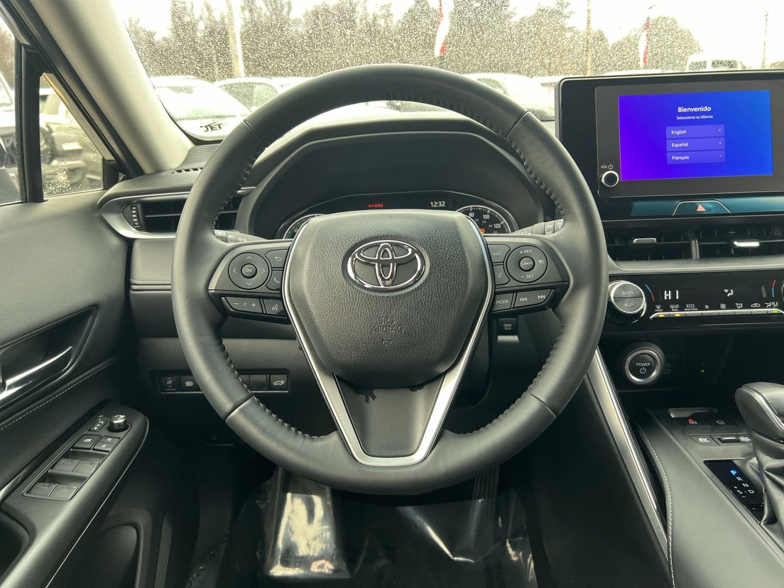 Used 2023 Toyota Venza LE image 16