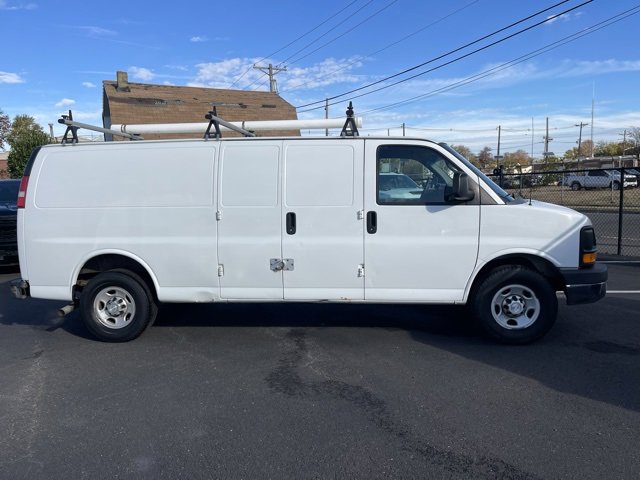 Used 2015 Chevrolet Express 3500 Extended image 10