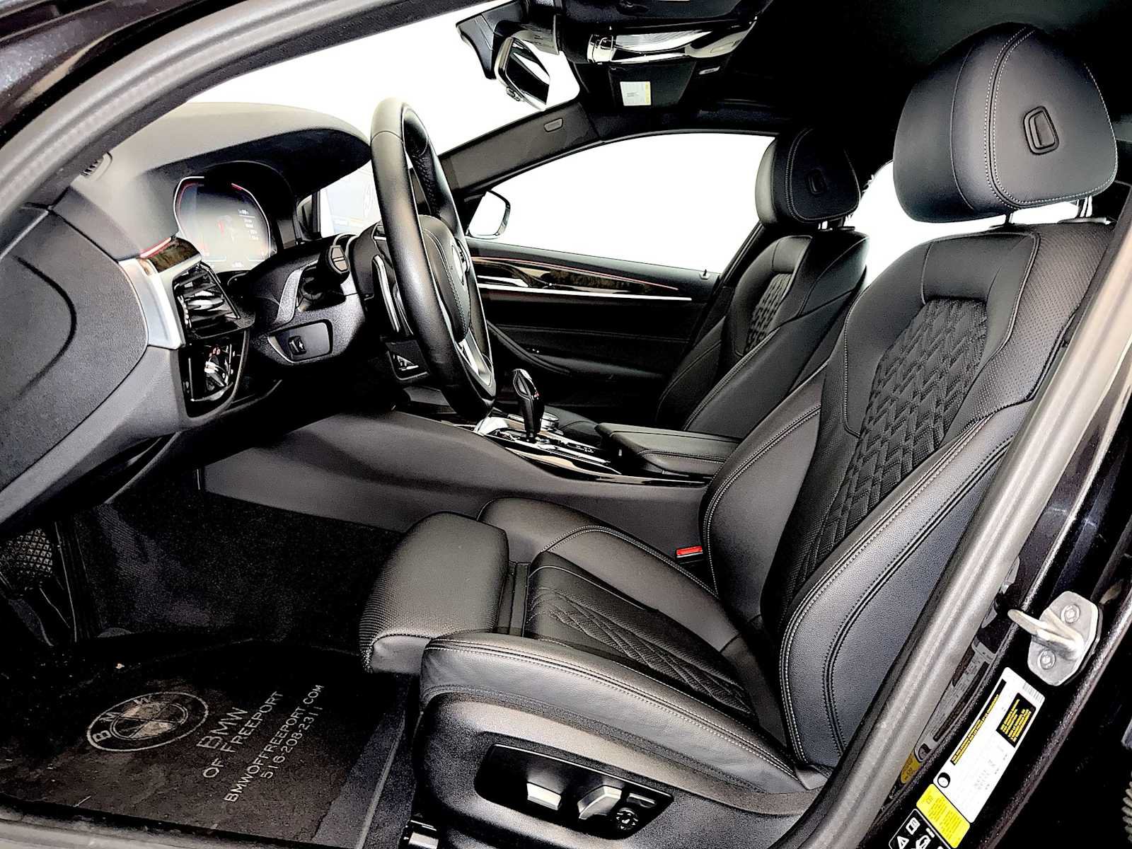Used 2023 BMW 530i xDrive w/ Convenience Package AWD/4WD image 9