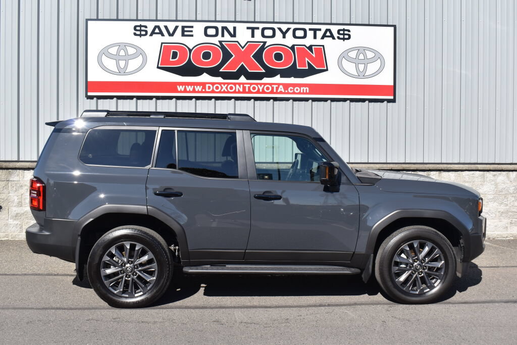 Used 2025 Toyota Land Cruiser w/ Premium Package AWD/4WD image 8