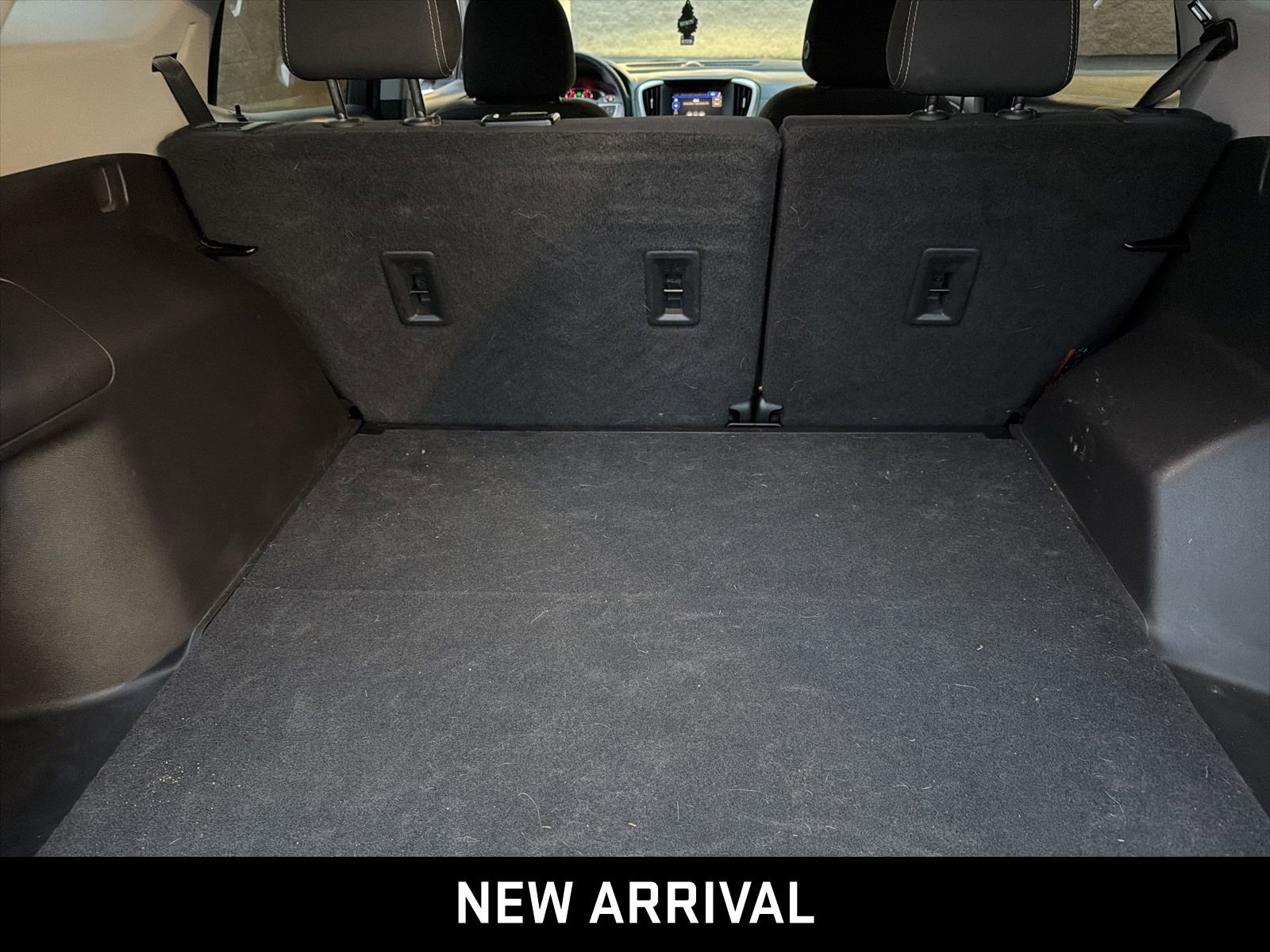 Certified 2022 GMC Terrain SLE w/ Driver Convenience Package image 9