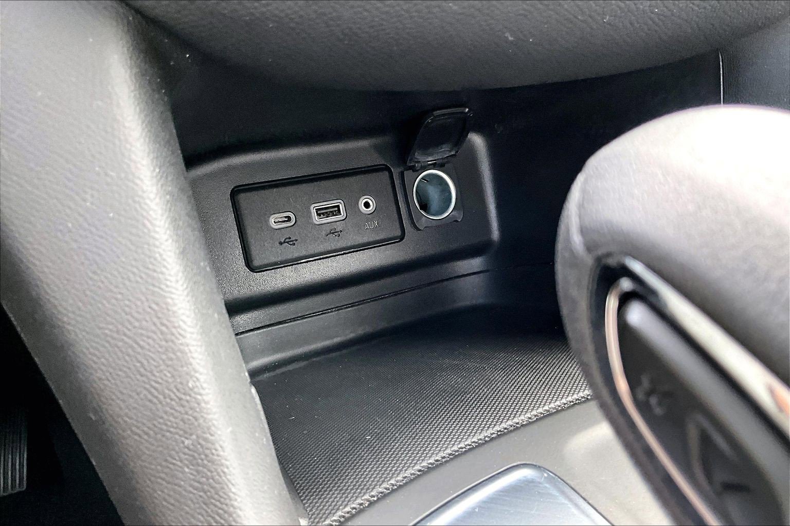 Certified 2023 Chevrolet Equinox LT FWD image 23