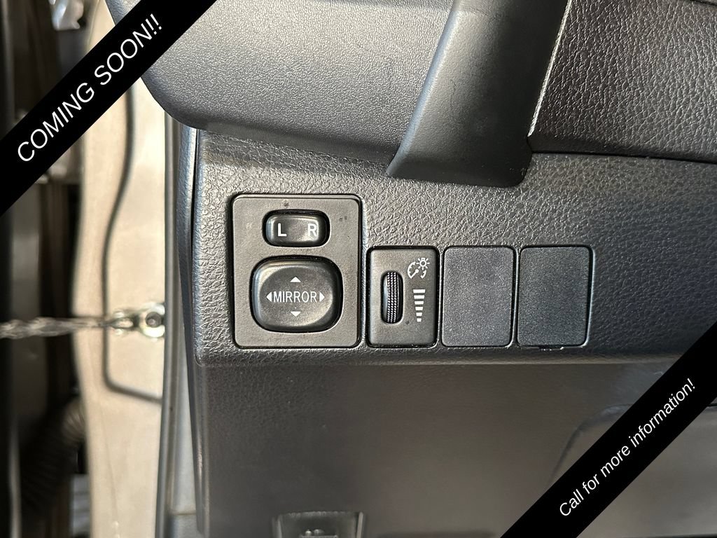 Used 2017 Toyota Corolla XSE w/ Carpet Mat Package (TMS) FWD image 18
