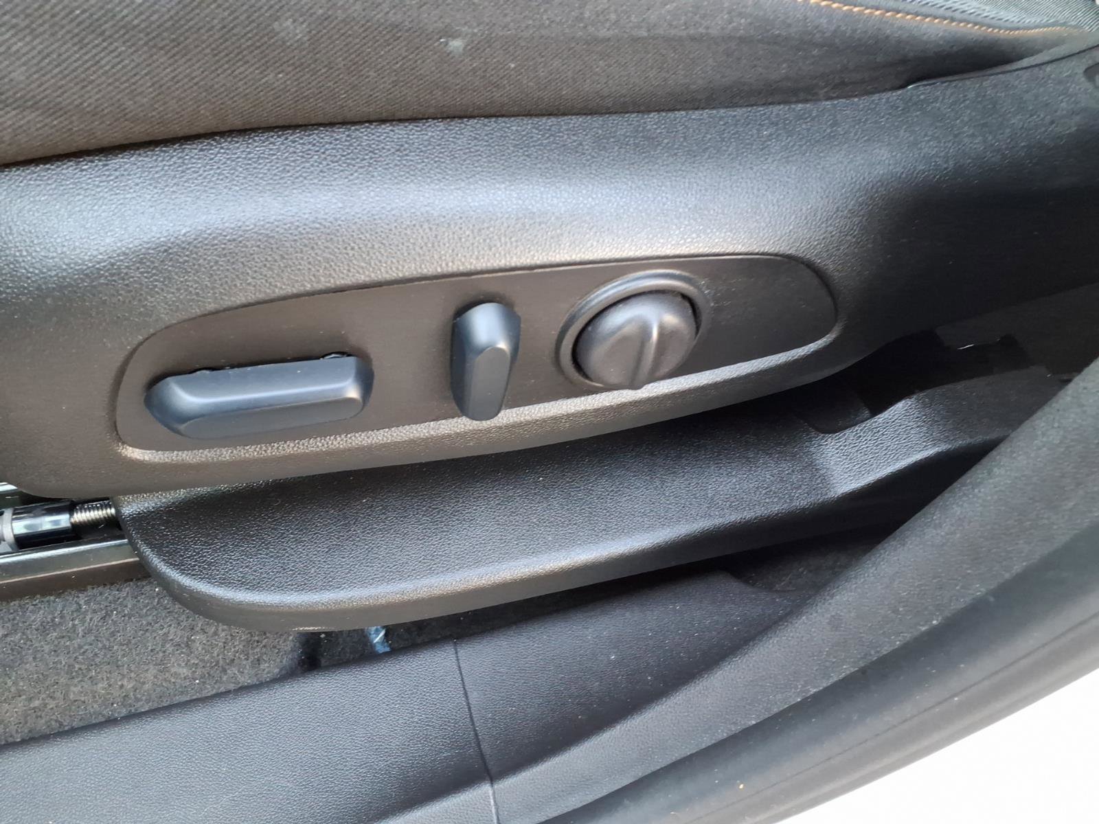 Used 2024 Chevrolet Equinox LT image 17