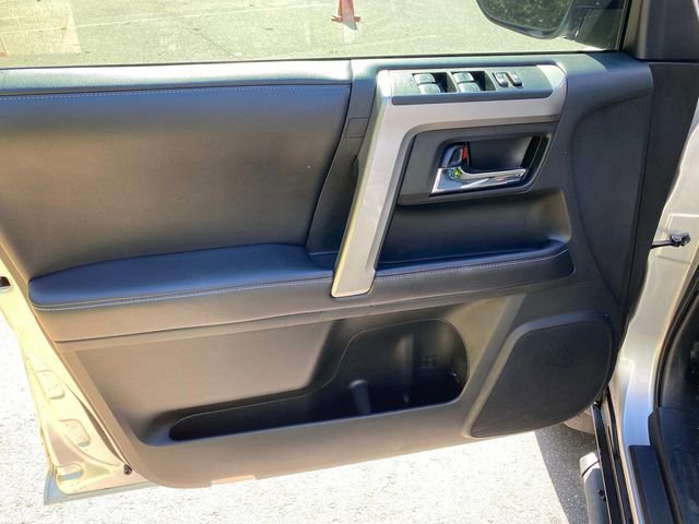 Used 2019 Toyota 4Runner SR5 Premium RWD image 12