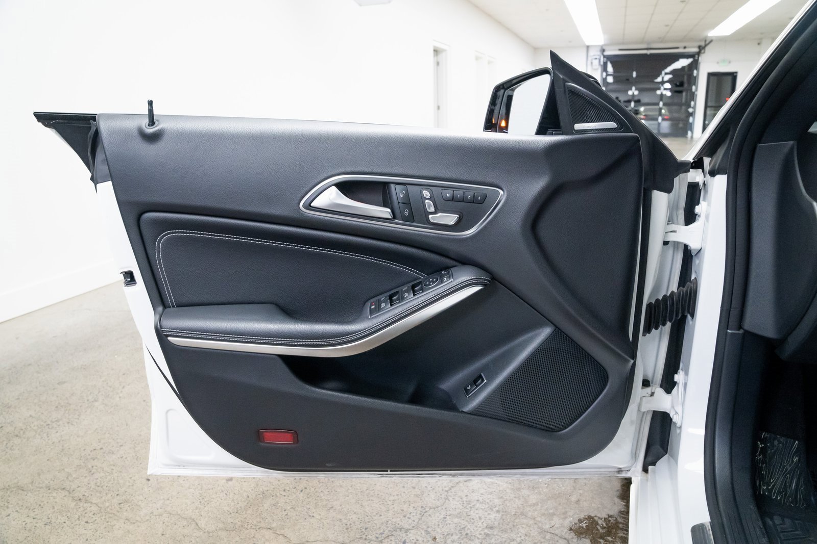 Used 2019 Mercedes-Benz CLA 250 CLA 250 image 17