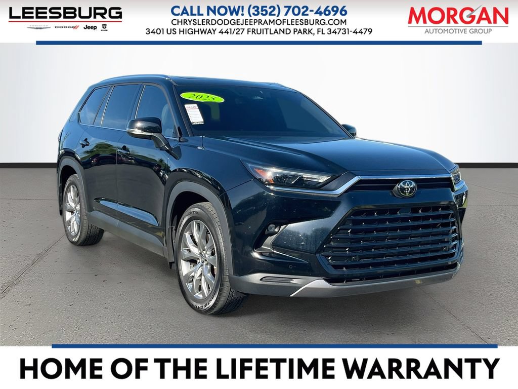 Used 2025 Toyota Grand Highlander FWD image 1