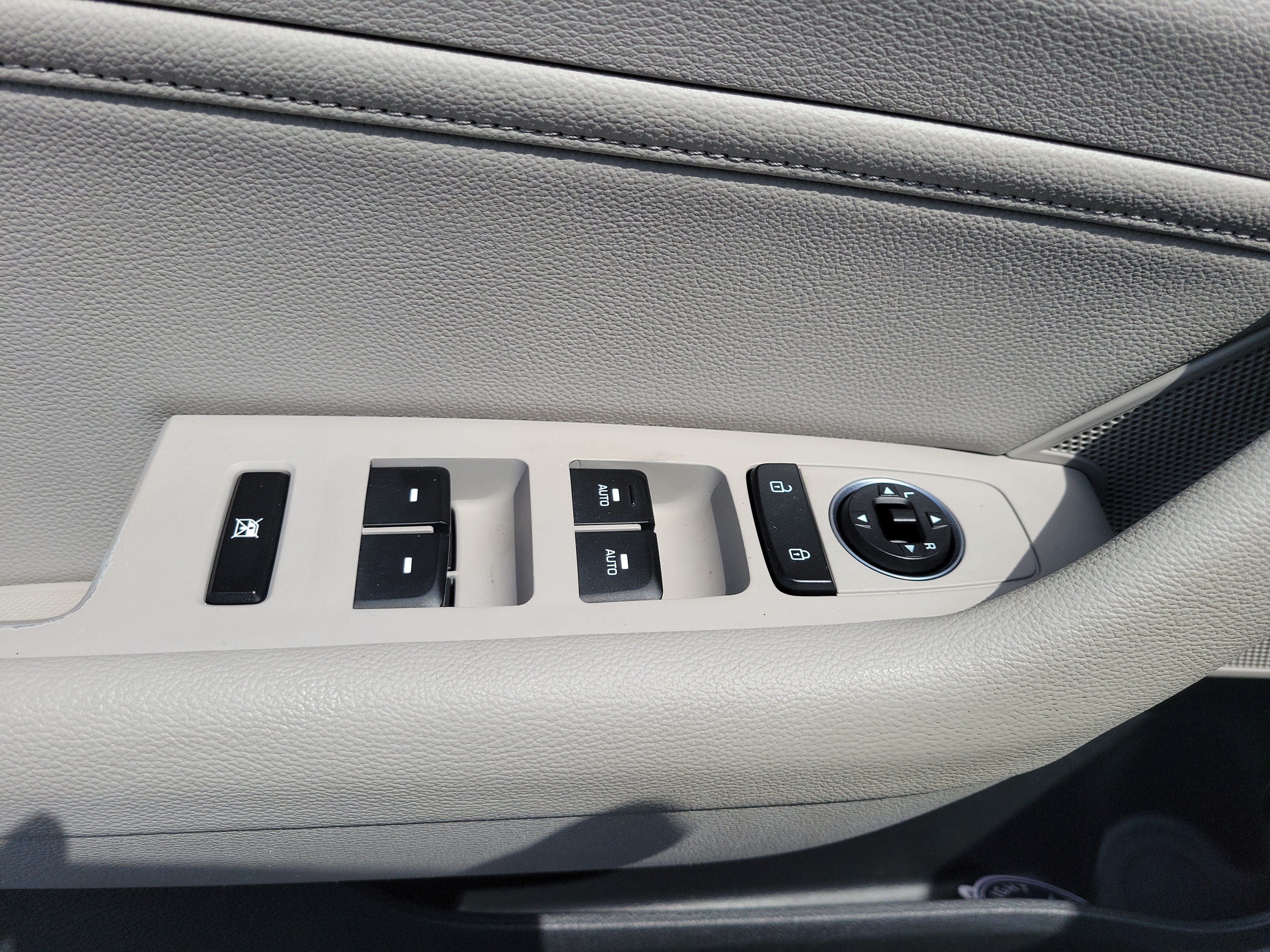 Used 2017 Hyundai Sonata Limited FWD image 22