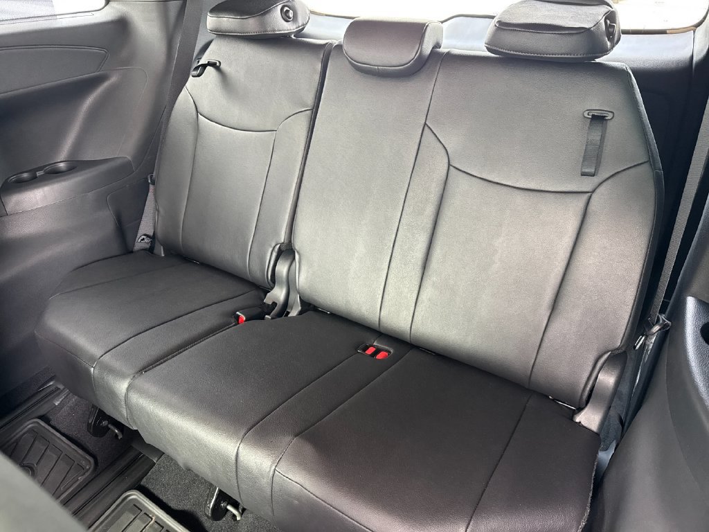 Certified 2026 Toyota Sienna Limited AWD/4WD image 15