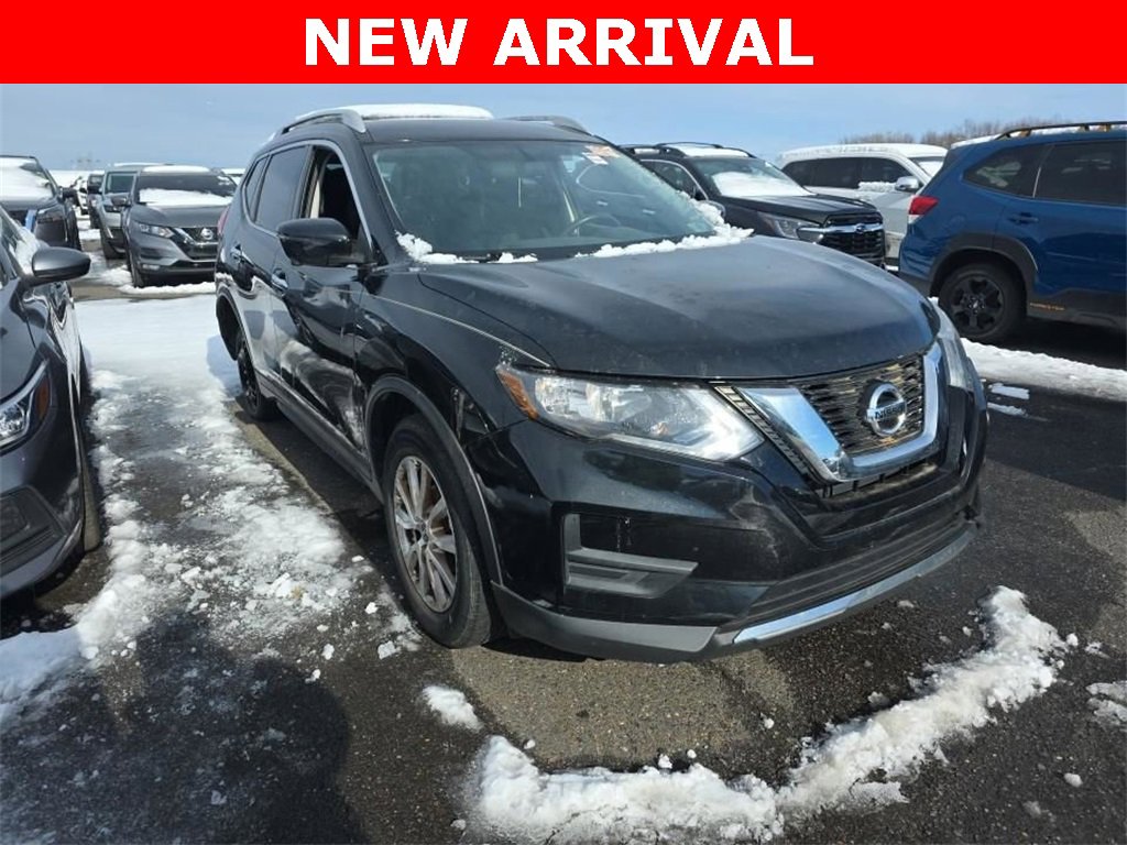 Used 2017 Nissan Rogue SV w/ SV Premium Package