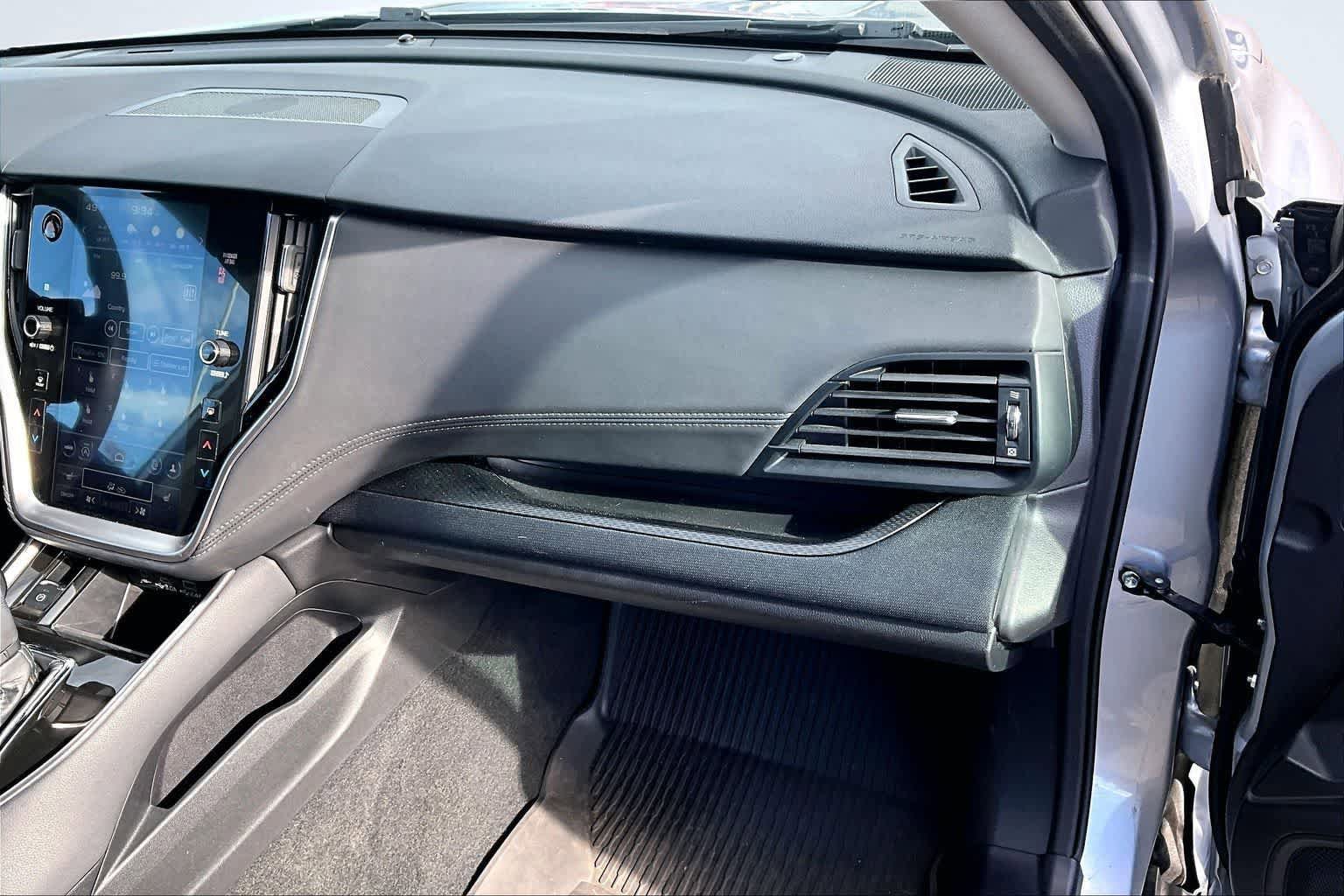 Used 2023 Subaru Outback Premium image 24