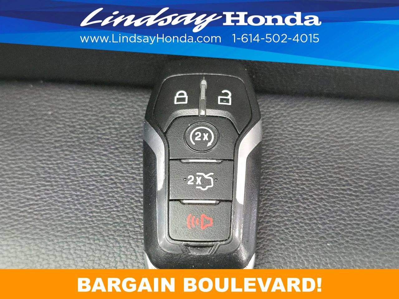 Used 2016 Ford Explorer XLT w/ Equipment Group 202A AWD/4WD image 23