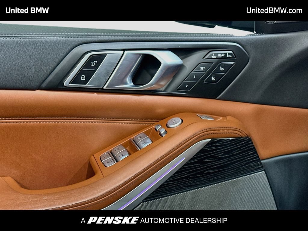 Used 2023 BMW X7 M60i w/ Executive Package AWD/4WD image 3