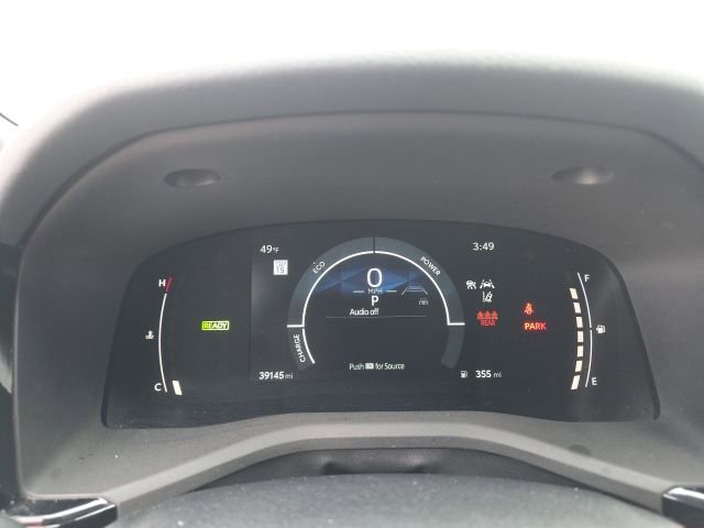 Used 2025 Toyota Camry SE image 18