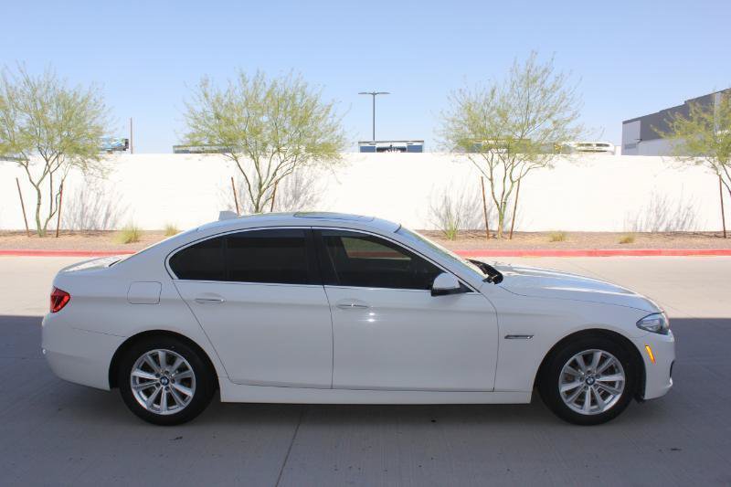 Used 2016 BMW 528i Sedan RWD image 4