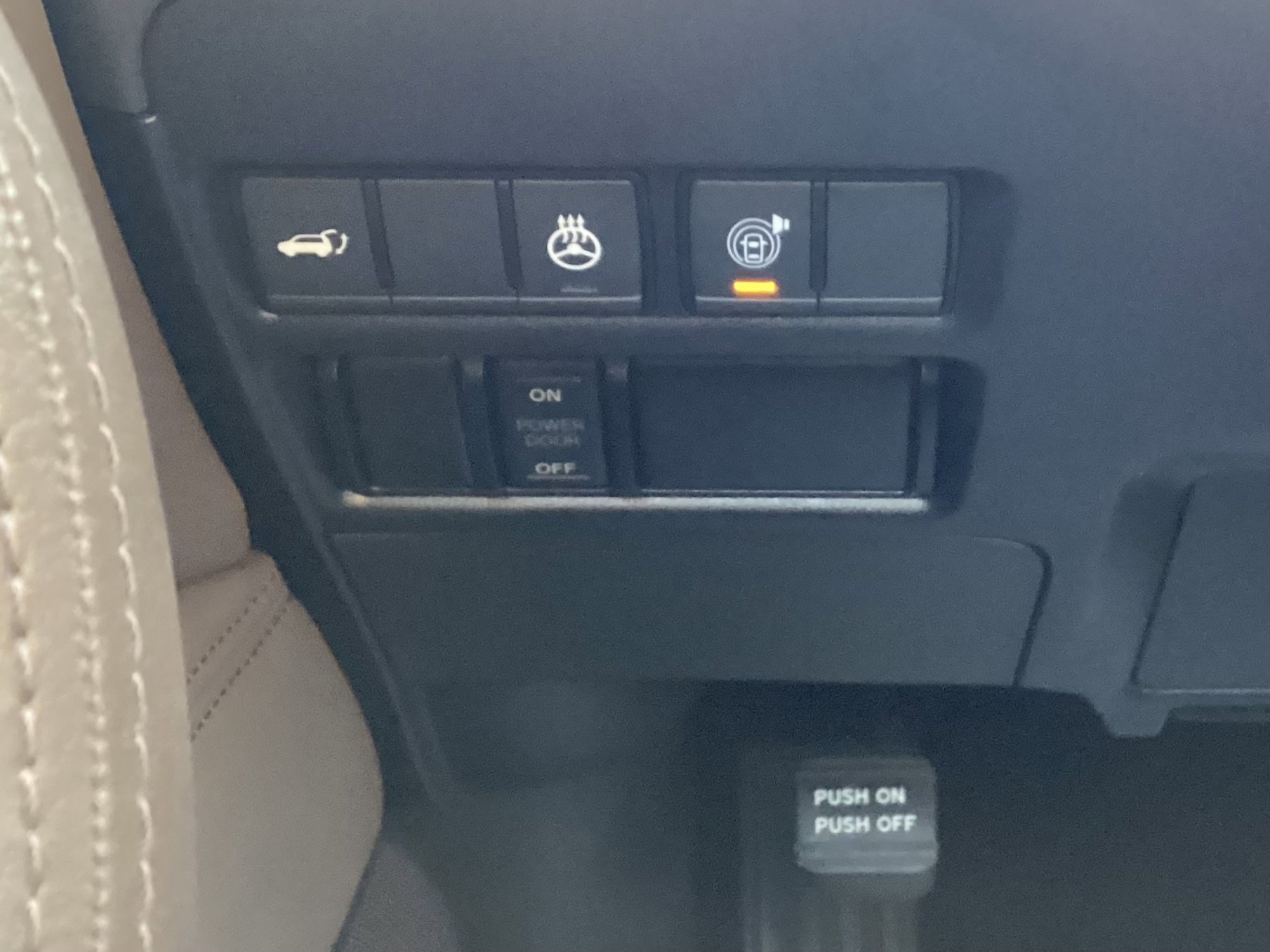 Used 2024 Nissan Armada Platinum w/ Captain's Chairs Package image 58