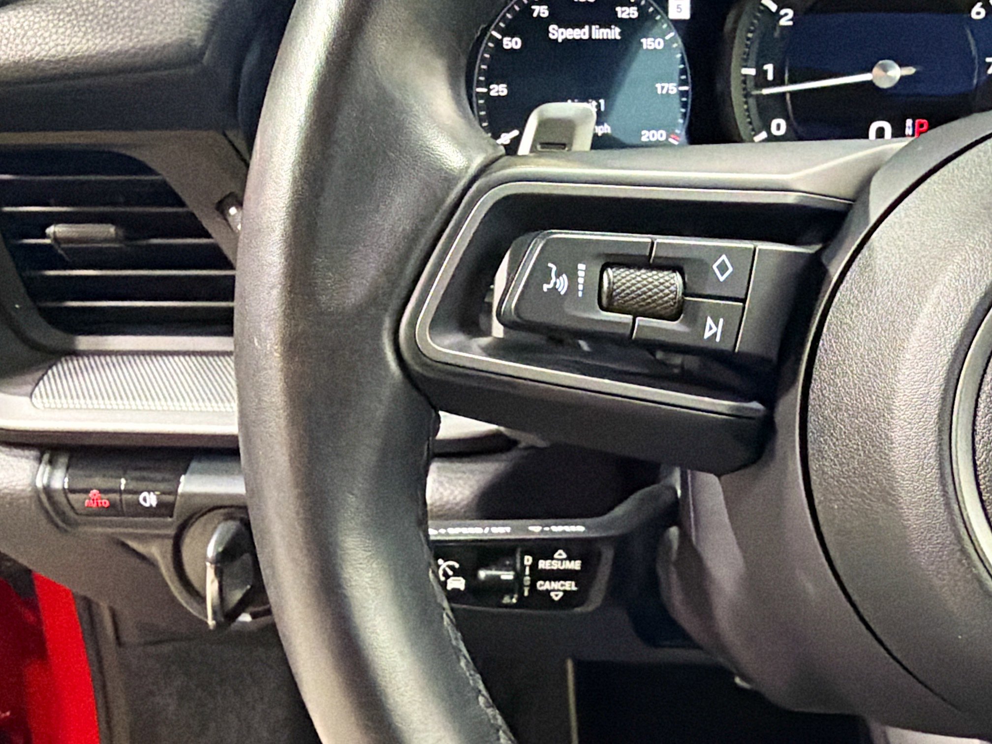 Used 2020 Porsche 911 Carrera image 33