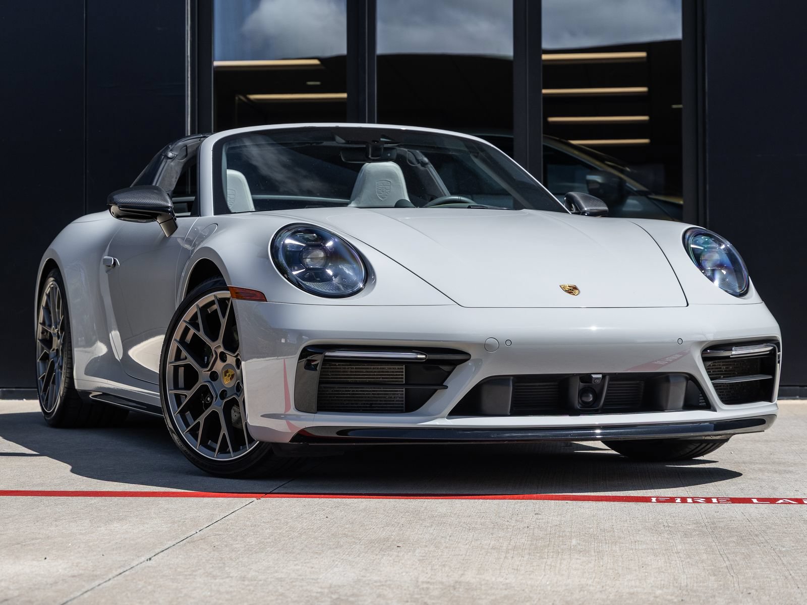 Certified 2022 Porsche 911 Targa 4S AWD/4WD image 6