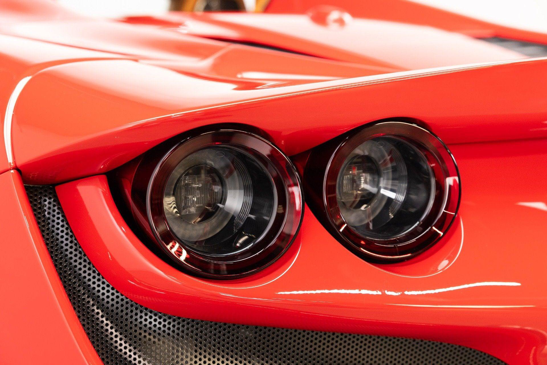 Certified 2021 Ferrari F8 Tributo RWD image 44
