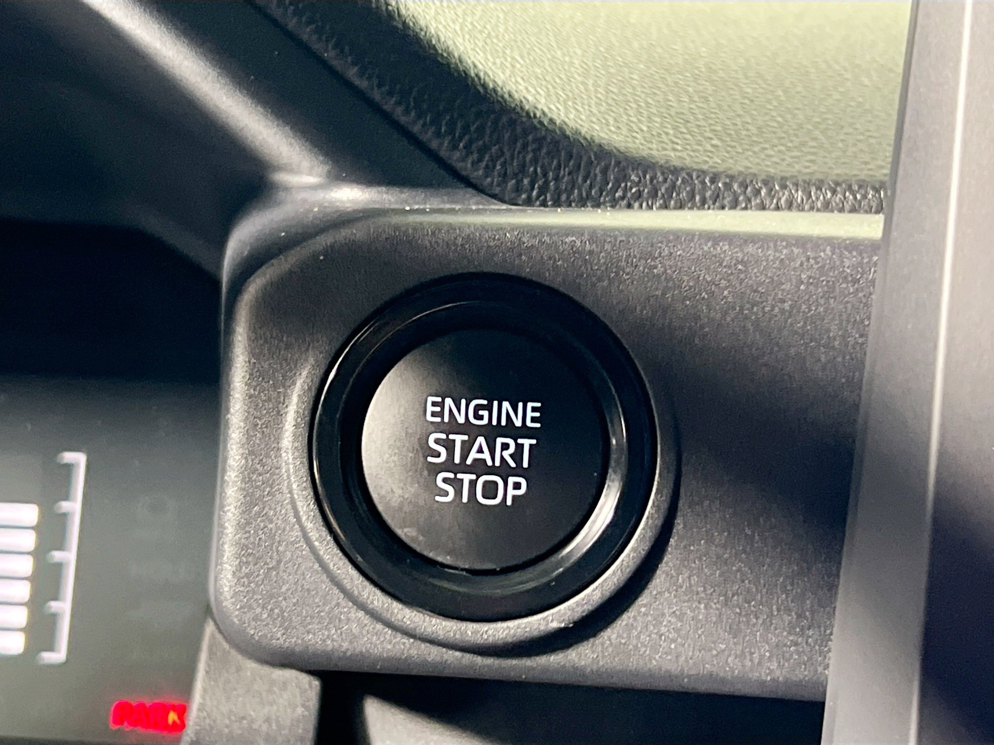 Used 2024 Toyota Tacoma SR5 AWD/4WD image 23