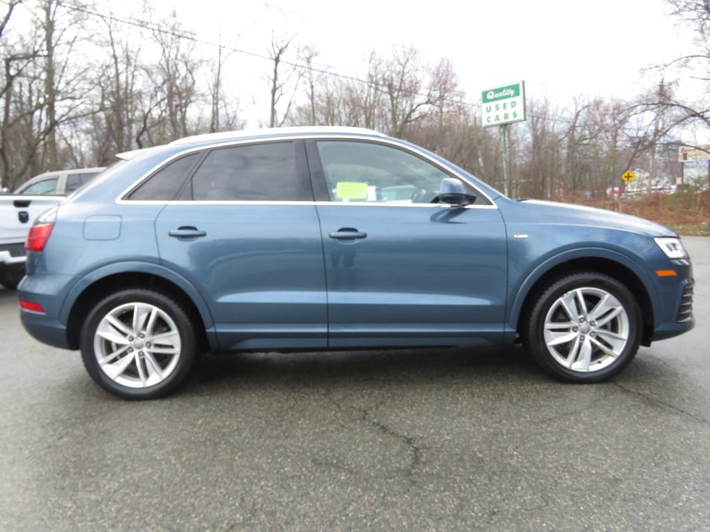 Used 2018 Audi Q3 2.0T Premium Plus w/ Premium Plus Package AWD/4WD image 4