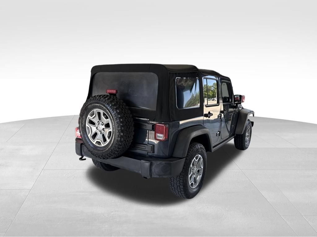 Used 2016 Jeep Wrangler Unlimited Rubicon w/ Connectivity Group AWD/4WD image 5