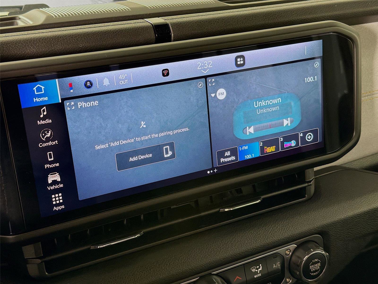 Used 2024 Jeep Gladiator Sport AWD/4WD image 14