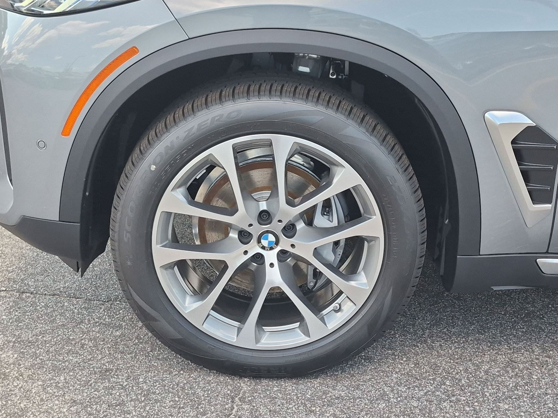 New 2026 BMW X5 sDrive40i RWD image 10