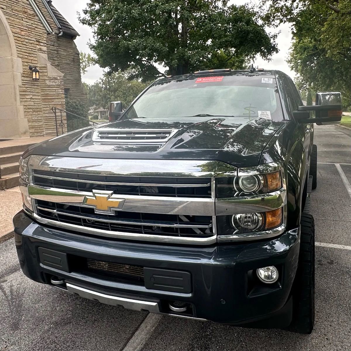 Used 2018 Chevrolet Silverado 2500 High Country w/ Duramax Plus Package image 2