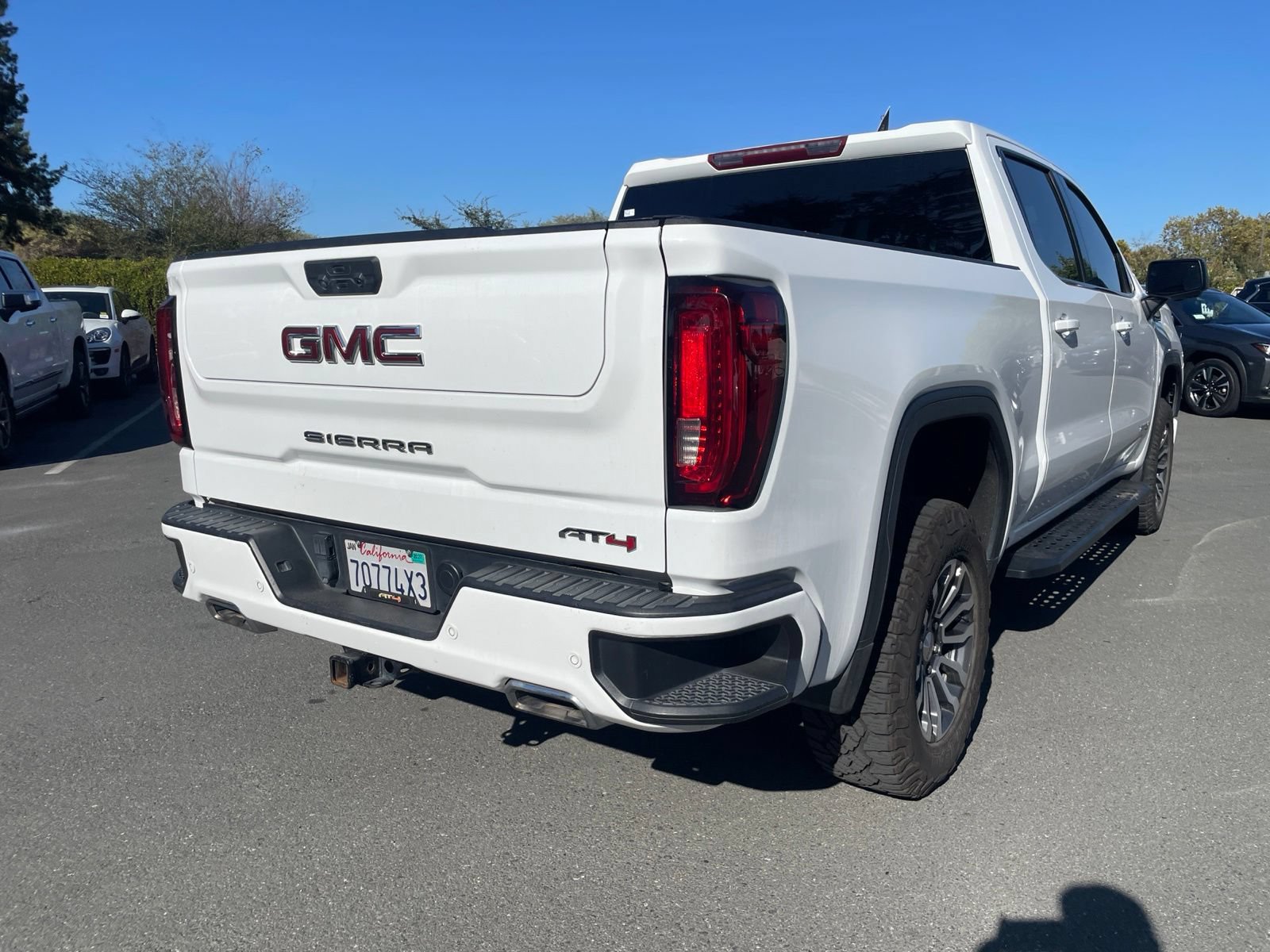 Used 2023 GMC Sierra 1500 AT4 AWD/4WD image 6