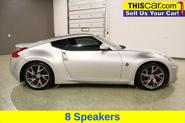 Used 2016 Nissan 370Z w/ Sport Package image 8