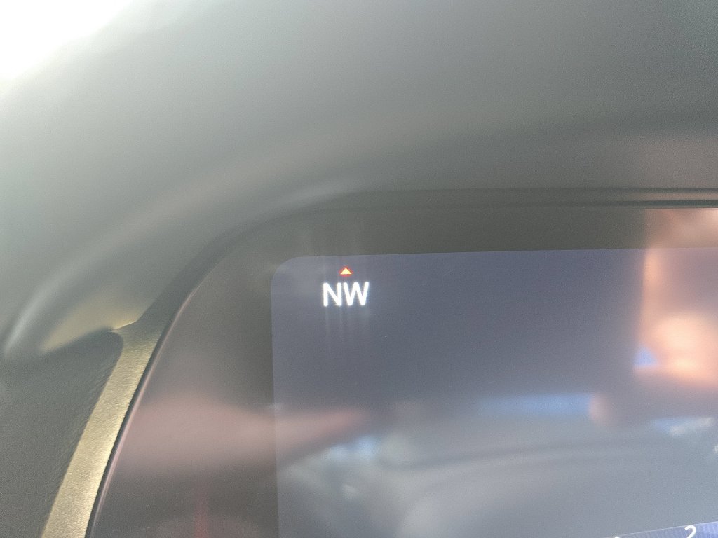 Used 2024 Jeep Grand Cherokee L Altitude AWD/4WD image 21