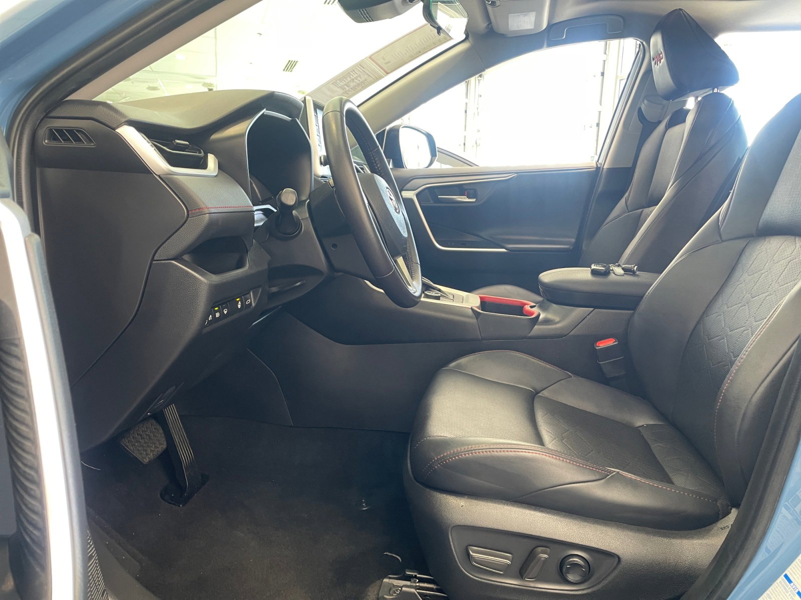 Certified 2022 Toyota RAV4 TRD Off-Road w/ TRD Off-Road Weather Package AWD/4WD image 14