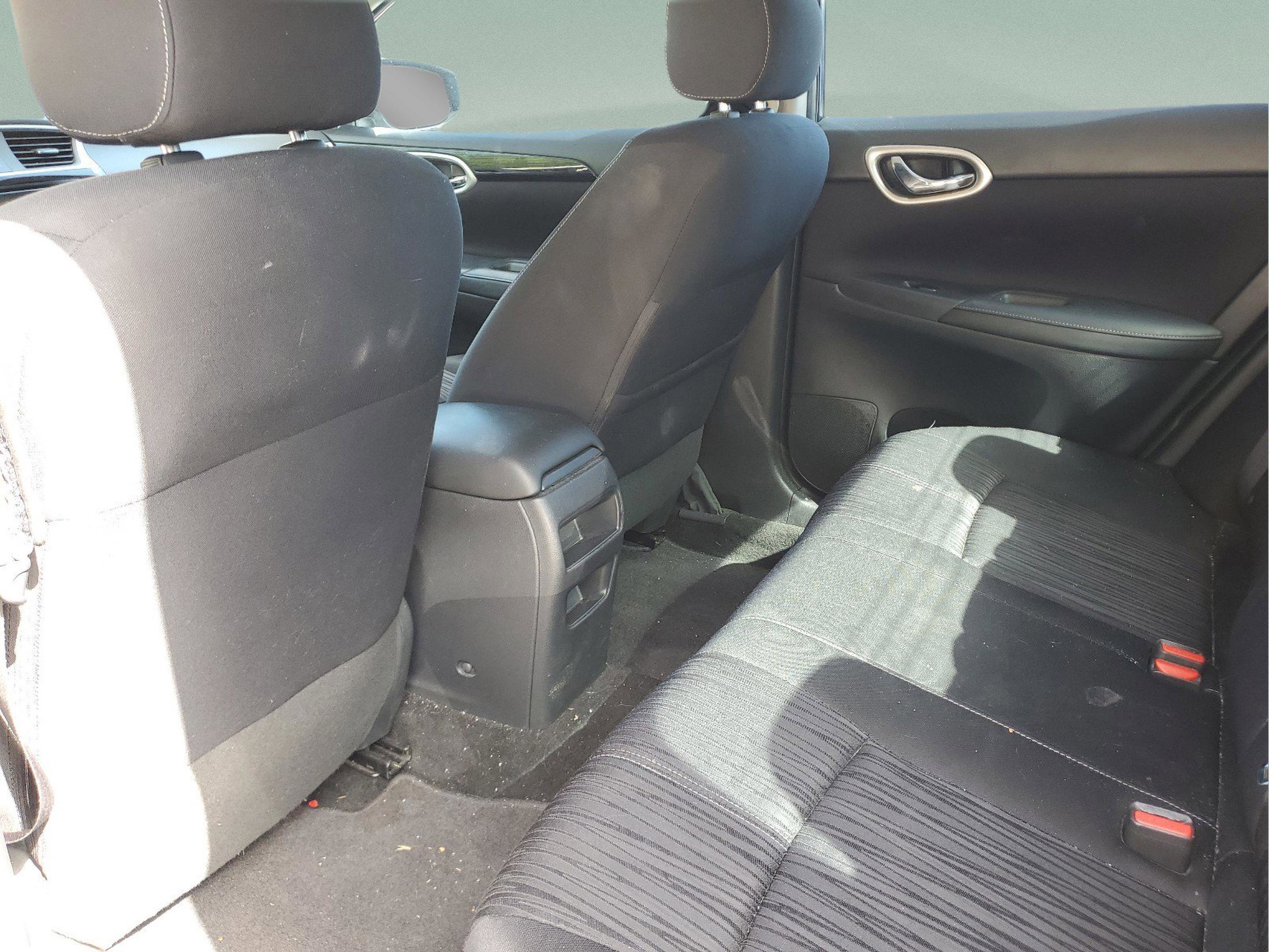 Used 2017 Nissan Sentra SV w/ All Weather Package FWD image 5