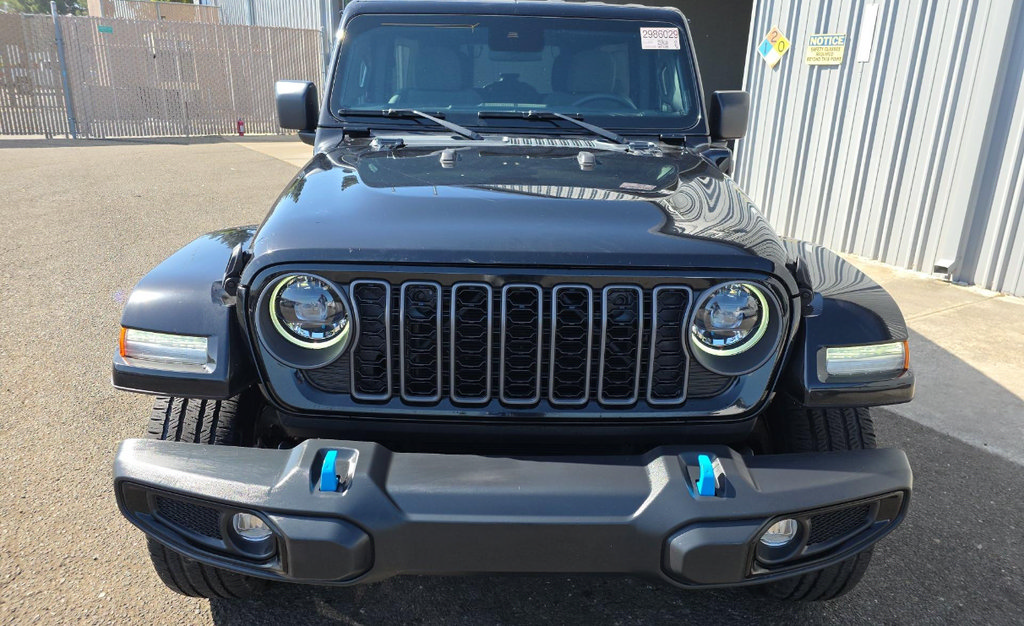 Used 2024 Jeep Wrangler Unlimited w/ LED Headlamp & Fog Lamp Group AWD/4WD image 4