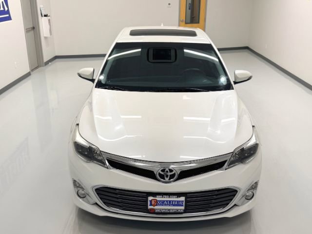 Used 2014 Toyota Avalon Limited FWD image 3