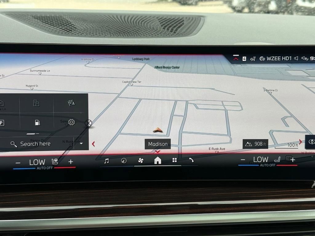 New 2026 BMW X7 M60i image 17