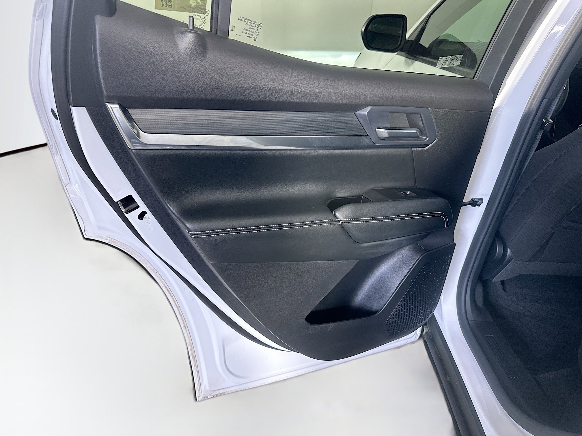 Used 2025 GMC Terrain Elevation AWD/4WD image 25