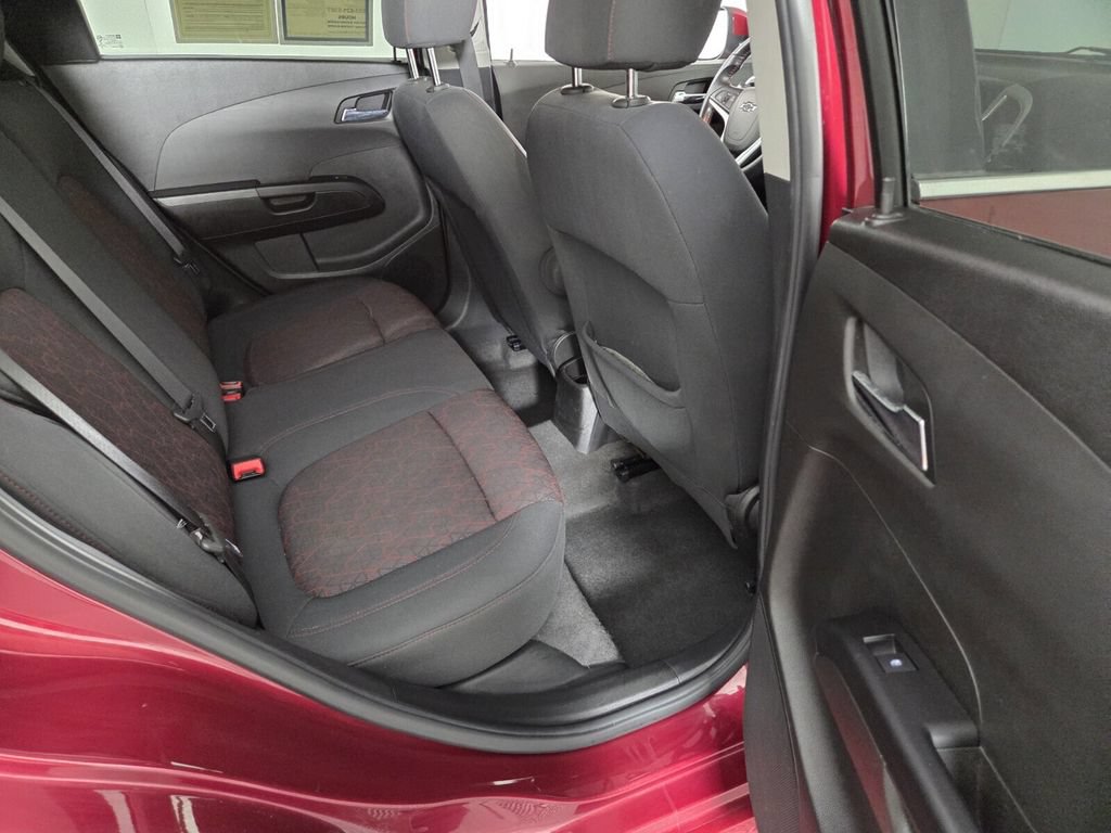 Used 2018 Chevrolet Sonic LT w/ Convenience Package FWD image 34