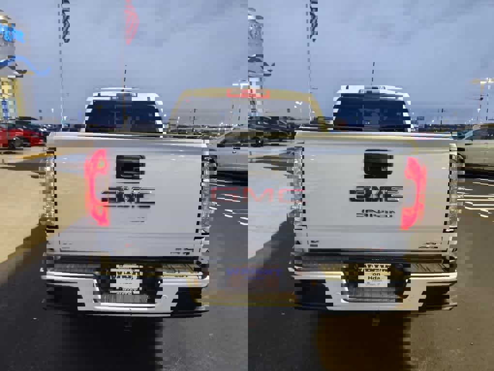 Used 2022 GMC Canyon AT4 w/ Trailering Package image 3