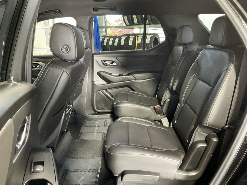Used 2023 Chevrolet Traverse LT w/ LPO, Roadside Safety Package image 30