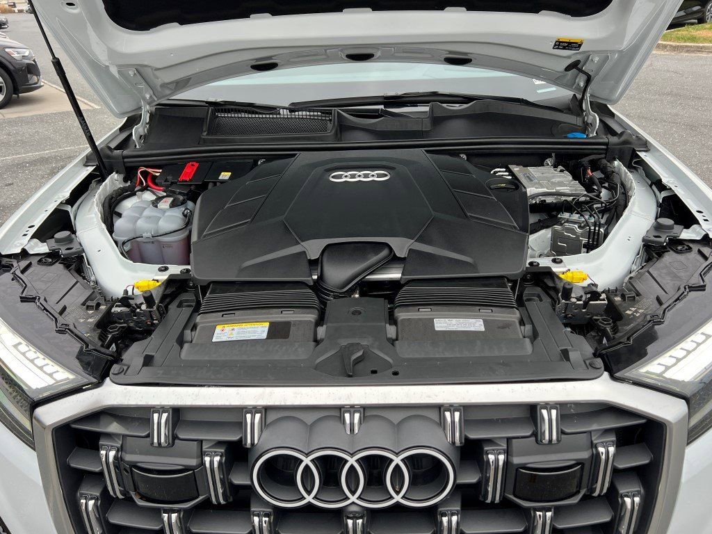Used 2025 Audi Q7 3.0T Prestige w/ Prestige Package image 39