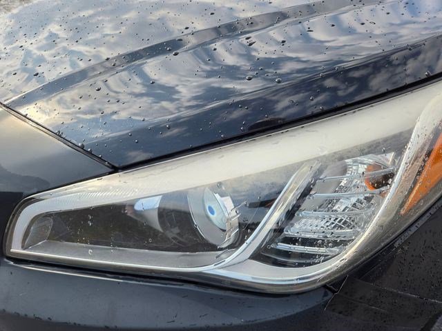 Used 2015 Hyundai Sonata SE w/ Option Group 02 image 12