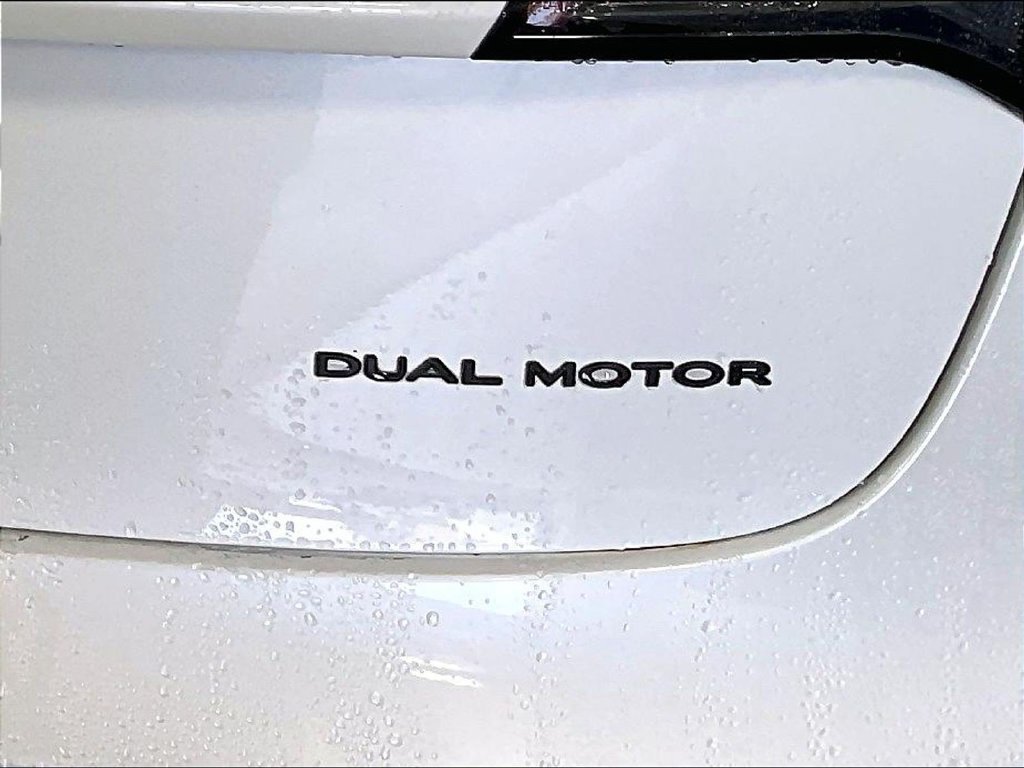 Used 2022 Tesla Model 3 Long Range AWD/4WD image 28